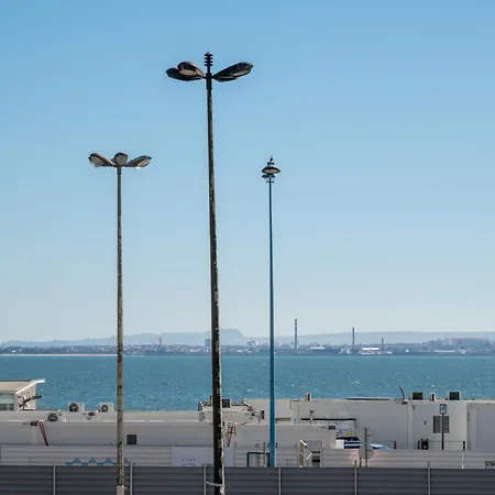 Alfama Very Well-connected Appartamento *