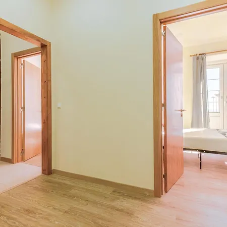 Alfama Very Well-connected * Lisboa